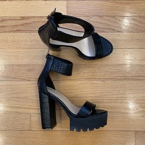 Simmi London Black Platform Heels - Alligator Print